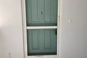 565 Golden Gate Point, Sarasota, FL 34236 - Photo 3