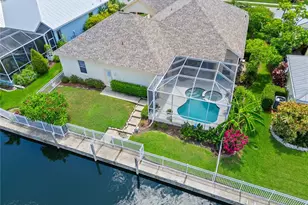 4715 Halyard Dr, Bradenton, FL 34208 - Photo 3