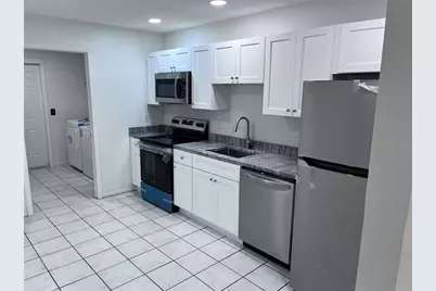 1120 36th Street W #A, Bradenton, FL 34205 - Photo 3