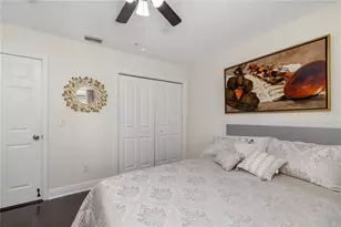 4007 Hudson Ln, Tampa, FL 33618 - Photo 5