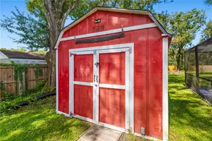 4007 Hudson Ln, Tampa, FL 33618 - Photo 57