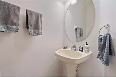 3407 Parkridge Circle #20-102, Sarasota, FL 34243 - Photo 23