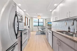 1000 Longboat Club Rd, Longboat Key, FL 34228 - Photo 3