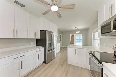 893 N Shore Drive, Anna Maria, FL 34216 - Photo 17