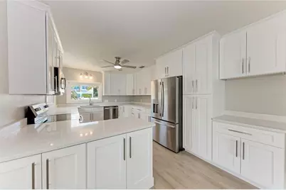 893 N Shore Drive, Anna Maria, FL 34216 - Photo 15