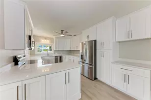 893 N Shore Dr, Anna Maria, FL 34216 - Photo 15