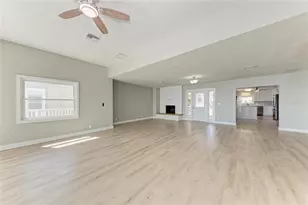 893 N Shore Dr, Anna Maria, FL 34216 - Photo 13