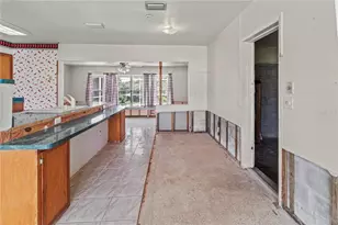 344 51st St Ct W, Palmetto, FL 34221 - Photo 9