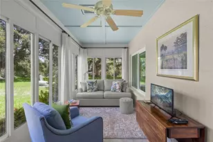 4239 Carriage Dr, Sarasota, FL 34241 - Photo 9