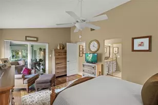 4239 Carriage Dr, Sarasota, FL 34241 - Photo 21