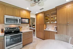 4239 Carriage Dr, Sarasota, FL 34241 - Photo 13