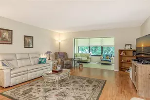 427 Palm Tree Dr, Bradenton, FL 34210 - Photo 17