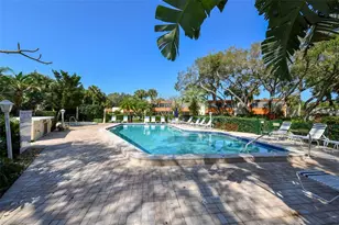 427 Palm Tree Dr, Bradenton, FL 34210 - Photo 35