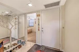 427 Palm Tree Dr, Bradenton, FL 34210 - Photo 3