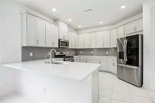 5430 Summit Gln, Bradenton, FL 34203 - Photo 9