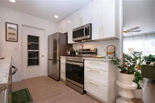 3906 Chinaberry Rd, Bradenton, FL 34208 - Photo 25