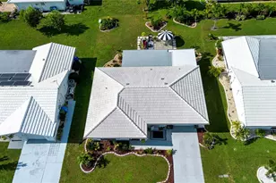 3906 Chinaberry Rd, Bradenton, FL 34208 - Photo 11