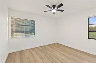 4004 Hidden River Ln, Sarasota, FL 34240 - Photo 19