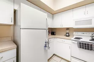 4142 Central Sarasota Pkwy, Sarasota, FL 34238 - Photo 9