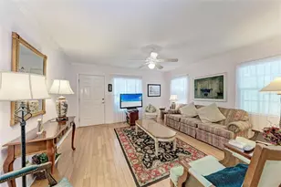 516 Howard Ct, Sarasota, FL 34236 - Photo 15