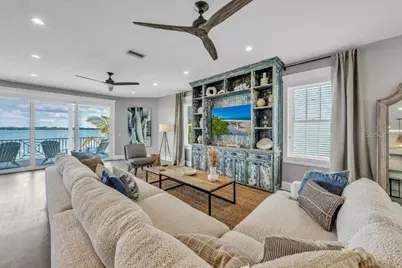 112 11th Street S, Bradenton Beach, FL 34217 - Photo 11