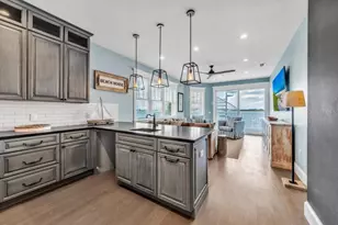 112 11th St S, Bradenton Beach, FL 34217 - Photo 25