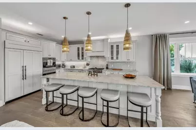 112 11th Street S, Bradenton Beach, FL 34217 - Photo 13