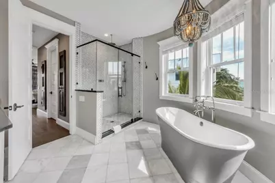 112 11th Street S, Bradenton Beach, FL 34217 - Photo 35