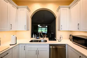 5633 E Long Common Ct, Sarasota, FL 34235 - Photo 5