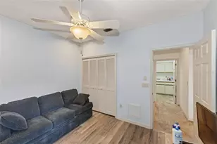 5633 E Long Common Ct, Sarasota, FL 34235 - Photo 13