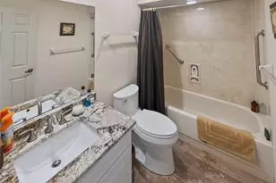 5633 E Long Common Ct, Sarasota, FL 34235 - Photo 15