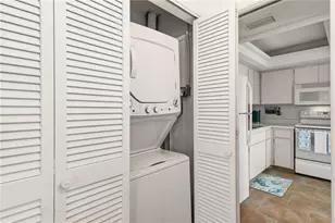 6005 Midnight Pass Rd, Sarasota, FL 34242 - Photo 27