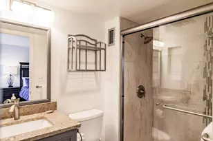 1250 N Portofino Dr, Sarasota, FL 34242 - Photo 13