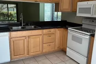 3188 Windrush Bourne, Sarasota, FL 34235 - Photo 5