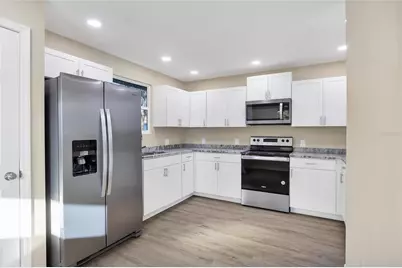 3058 Palmadelia Avenue, Sarasota, FL 34234 - Photo 11