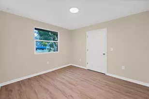 3058 Palmadelia Ave, Sarasota, FL 34234 - Photo 21