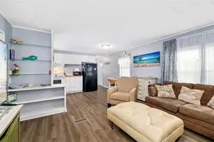 808 53rd Ave E, Bradenton, FL 34203 - Photo 7