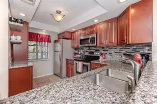 345 3 Lakes Ln, Venice, FL 34285 - Photo 15