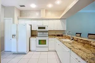 6948 Stoneywalk Ct, Bradenton, FL 34203 - Photo 3