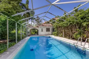 457 Woodland Dr, Sarasota, FL 34234 - Photo 45