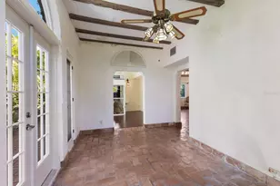 457 Woodland Dr, Sarasota, FL 34234 - Photo 13