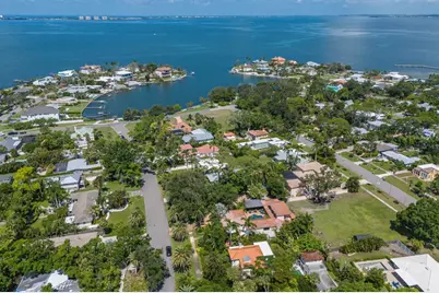 457 Woodland Drive, Sarasota, FL 34234 - Photo 65