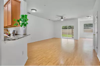 3811 Parkridge Circle #2-104, Sarasota, FL 34243 - Photo 9