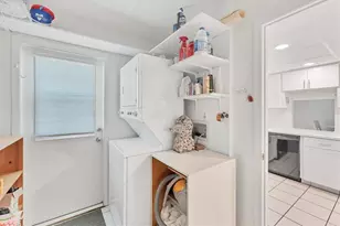 534 Sutton Pl, Longboat Key, FL 34228 - Photo 19