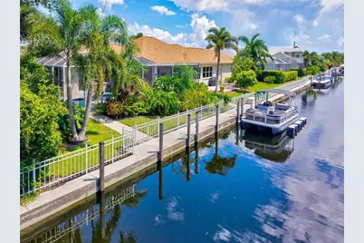 4712 Compass Drive, Bradenton, FL 34208 - Photo 1