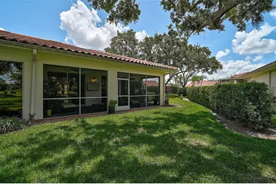 7341 Golf Pointe Circle, Sarasota, FL 34243 - Photo 39