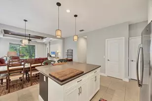 6964 White Willow Ct, Sarasota, FL 34243 - Photo 7