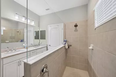 6964 White Willow Court, Sarasota, FL 34243 - Photo 9