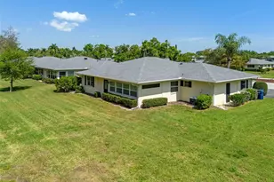 7082 W Country Club Dr N, Sarasota, FL 34243 - Photo 47