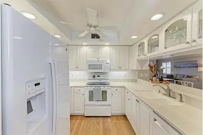 1247 Edgewater Circle #1247, Bradenton, FL 34209 - Photo 7